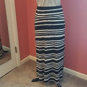Black and white maxi skirt